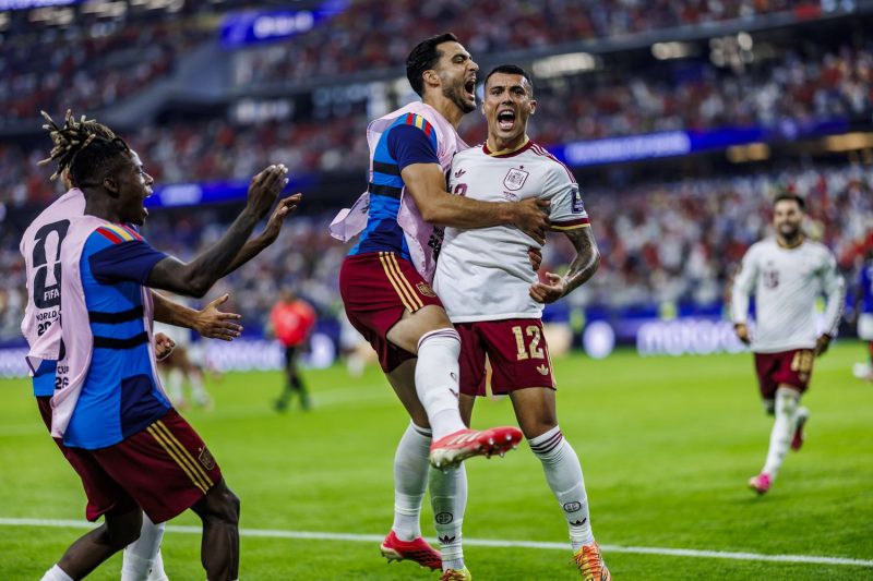 Spanien entzaubert Frankreich! Europameister stürmt mit Defensiv-Gala ins WM-Finale